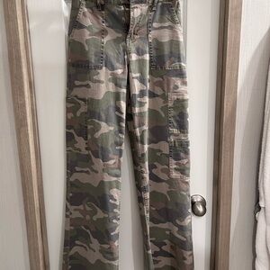 No Boundaries Green and Brown Camouflage Cargo Pants